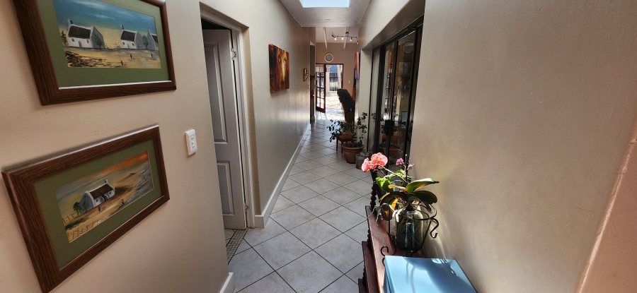 4 Bedroom Property for Sale in Dana Bay Western Cape